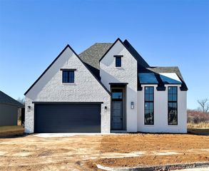 12606 S Darlington Avenue, Bixby, OK 74008