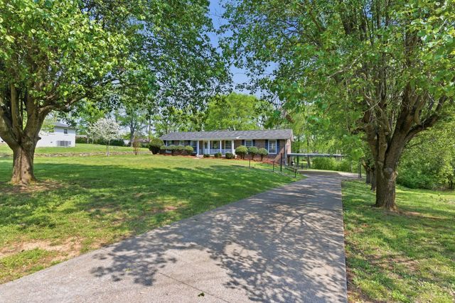 164 Chippendale Dr, Hendersonville, TN 37075