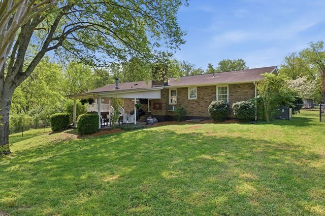 164 Chippendale Dr, Hendersonville, TN 37075