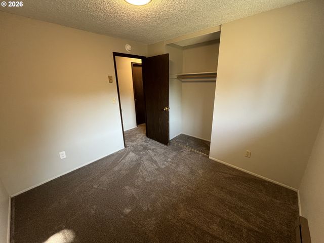 8608 Nw 10TH Ct, Vancouver, WA 98665