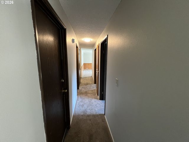 8608 Nw 10TH Ct, Vancouver, WA 98665