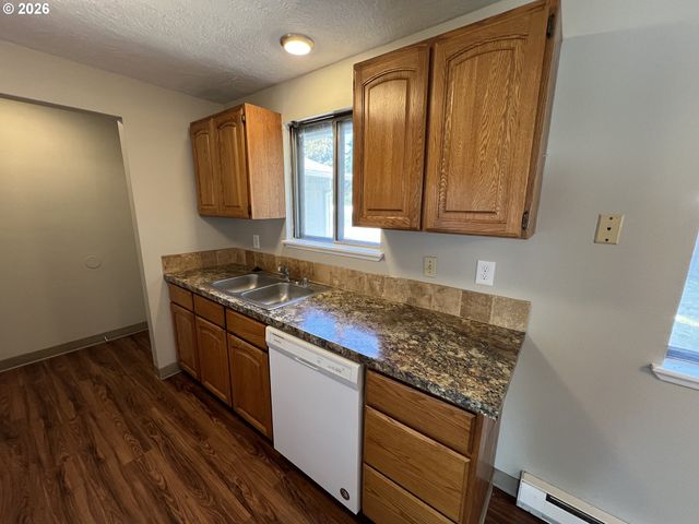 8608 Nw 10TH Ct, Vancouver, WA 98665
