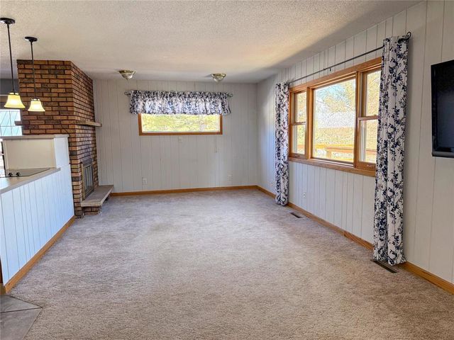 19526 74th Avenue, Chippewa Falls, WI 54729