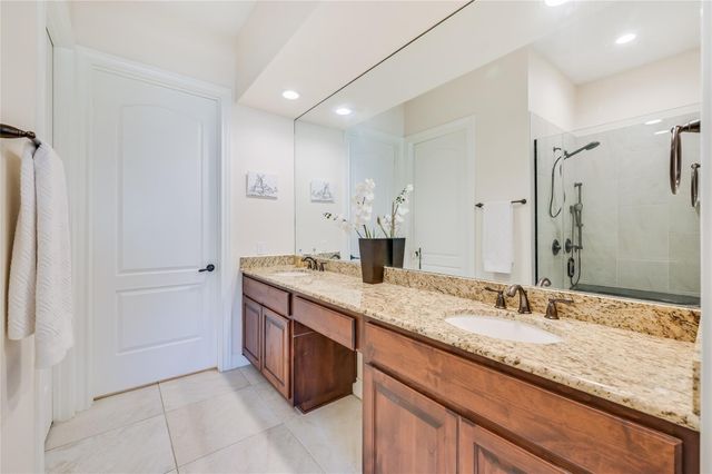 104 Rivalto CIR 1, Lakeway, TX 78734
