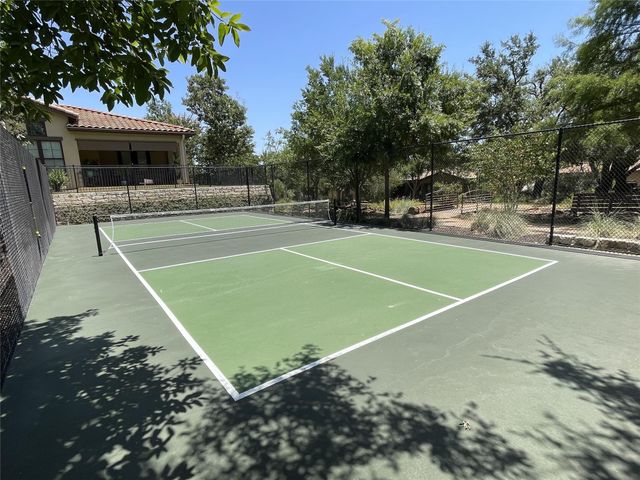 104 Rivalto CIR 1, Lakeway, TX 78734