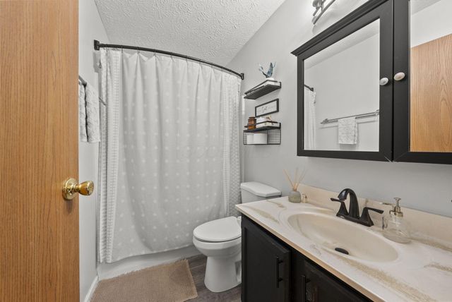 696 Keys View Court, Columbus, OH 43085