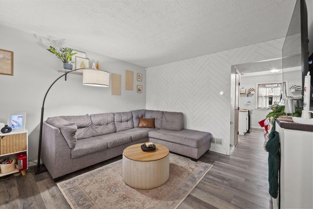 696 Keys View Court, Columbus, OH 43085