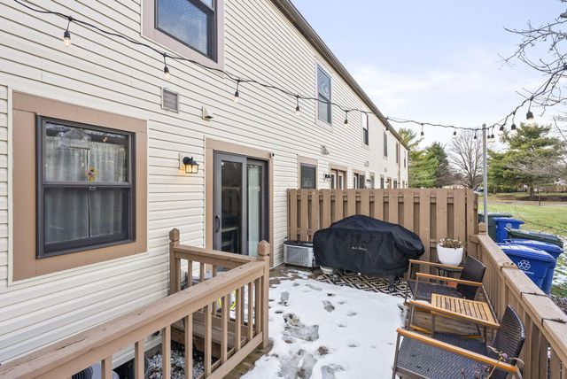 696 Keys View Court, Columbus, OH 43085