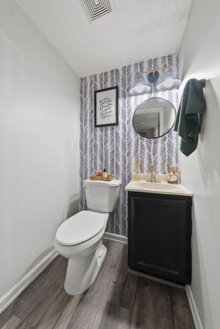 696 Keys View Court, Columbus, OH 43085