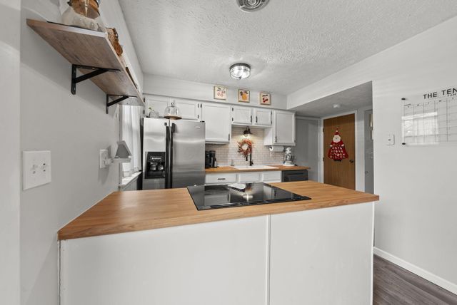 696 Keys View Court, Columbus, OH 43085