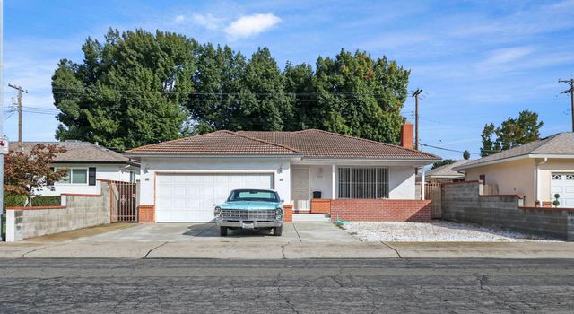 503 Saint Claire Dr, Lodi, CA 95240