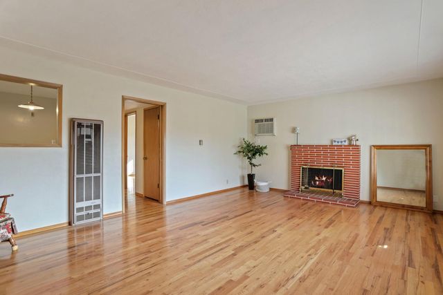 503 Saint Claire Dr, Lodi, CA 95240