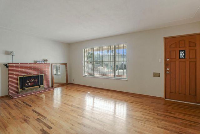 503 Saint Claire Dr, Lodi, CA 95240