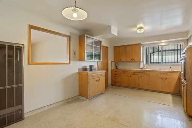 503 Saint Claire Dr, Lodi, CA 95240