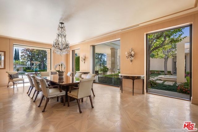 400 St Cloud Road, Los Angeles, CA 90077