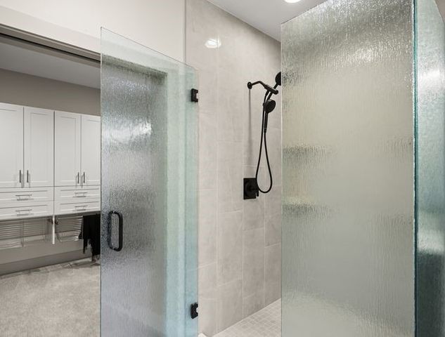 16405 Ironwood Lane, Urbandale, IA 50323