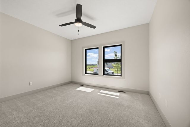 16405 Ironwood Lane, Urbandale, IA 50323