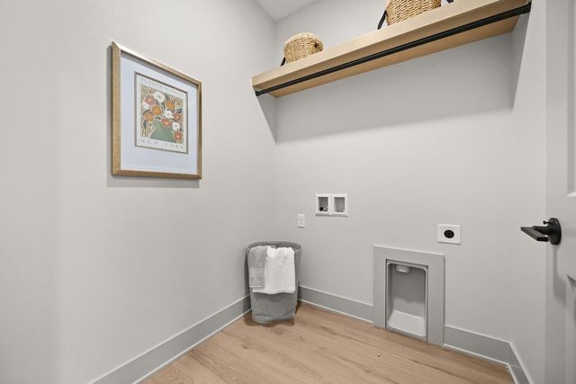 16405 Ironwood Lane, Urbandale, IA 50323