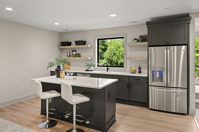 16405 Ironwood Lane, Urbandale, IA 50323