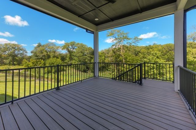 16405 Ironwood Lane, Urbandale, IA 50323