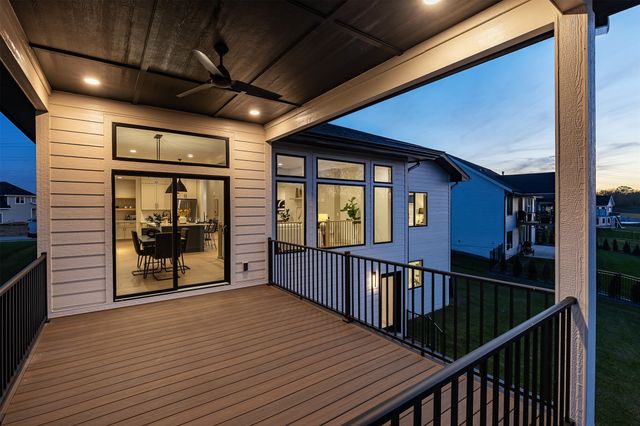 16405 Ironwood Lane, Urbandale, IA 50323