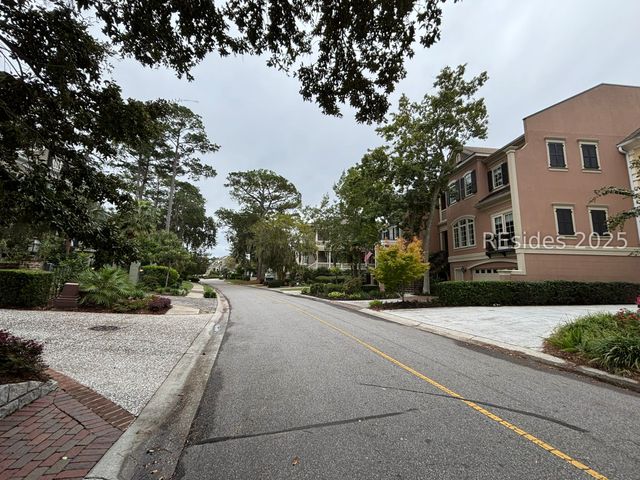 141 Harbour Psge, Hilton Head Island, SC 29926