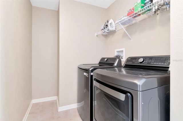 25944 WINNING COLORS WAY, Wesley Chapel, FL 33544