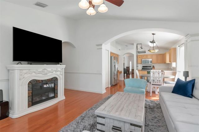 25944 WINNING COLORS WAY, Wesley Chapel, FL 33544