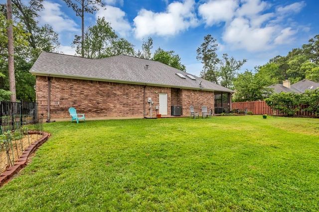 13414 Cherry Hill Drive, Montgomery, TX 77356