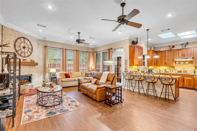 13414 Cherry Hill Drive, Montgomery, TX 77356