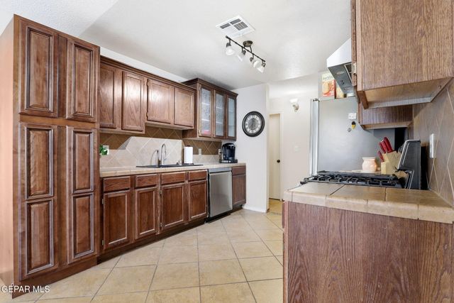 14208 DESERT STONE Drive, Horizon City, TX 79928