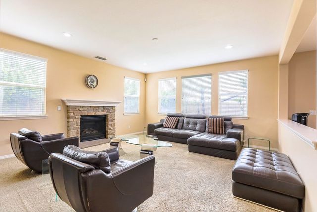 6877 Thistle Street, Eastvale, CA 92880