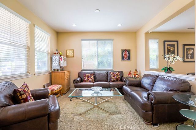 6877 Thistle Street, Eastvale, CA 92880