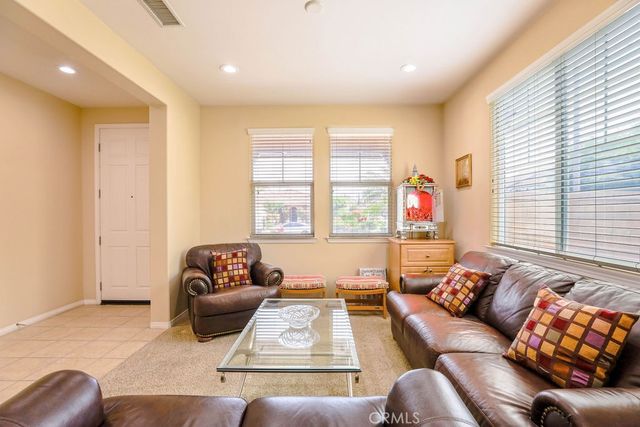 6877 Thistle Street, Eastvale, CA 92880
