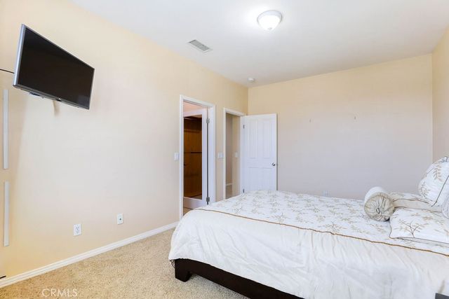 6877 Thistle Street, Eastvale, CA 92880