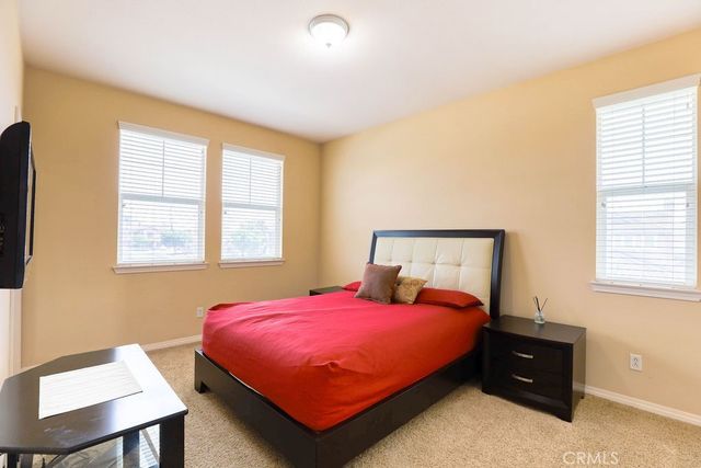 6877 Thistle Street, Eastvale, CA 92880