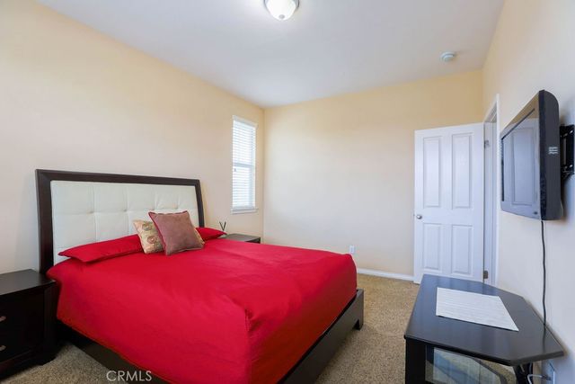 6877 Thistle Street, Eastvale, CA 92880