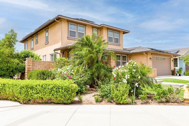 6877 Thistle Street, Eastvale, CA 92880