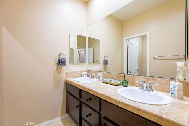 6877 Thistle Street, Eastvale, CA 92880