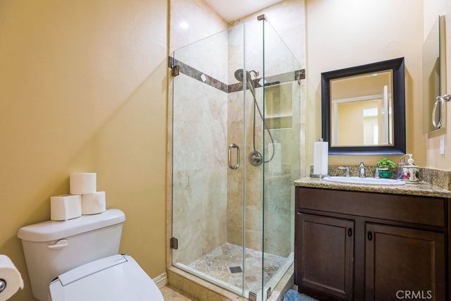 6877 Thistle Street, Eastvale, CA 92880