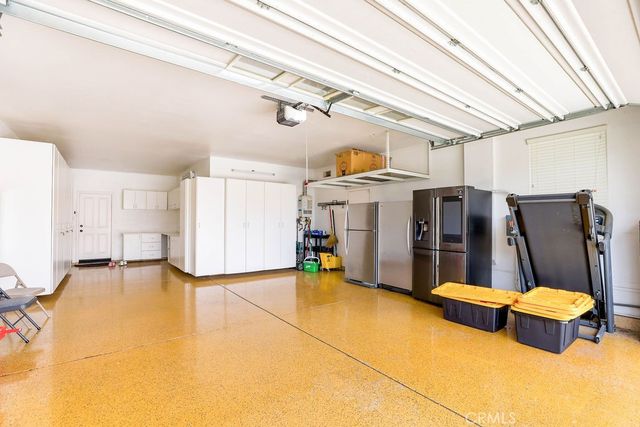 6877 Thistle Street, Eastvale, CA 92880