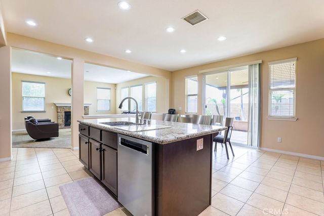 6877 Thistle Street, Eastvale, CA 92880