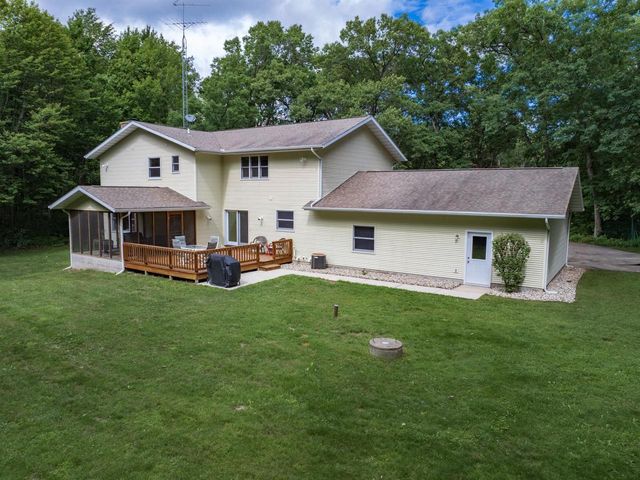 N5861 Woodland Hills Road, New Lisbon, WI 53950