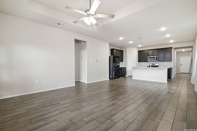 6230 Scooby Acres, San Antonio, TX 78253