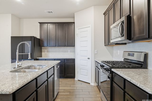 6230 Scooby Acres, San Antonio, TX 78253