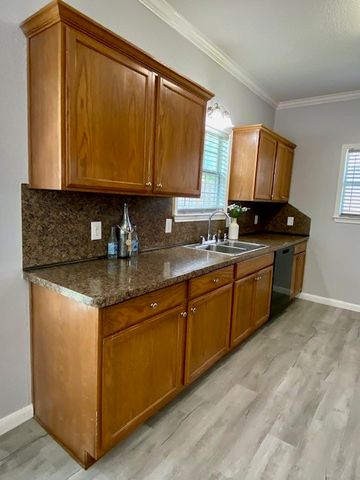 1008 N 14th Street, Waco, TX 76707