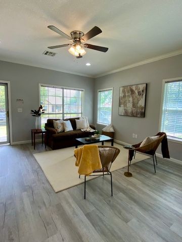 1008 N 14th Street, Waco, TX 76707
