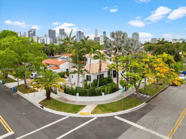 825 SW 23rd Rd 1, Miami, FL 33129