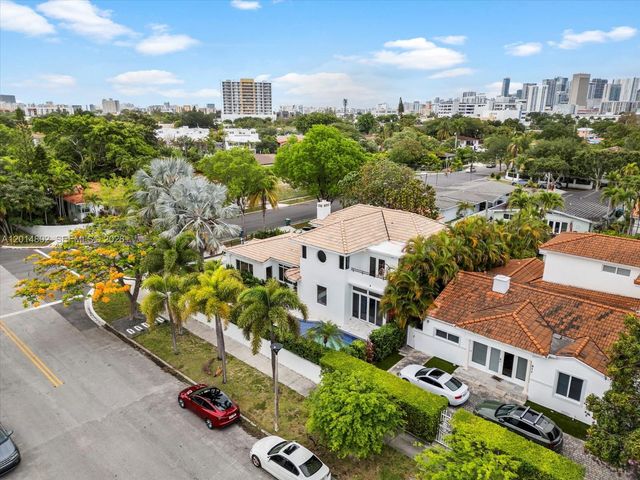 825 SW 23rd Rd 1, Miami, FL 33129