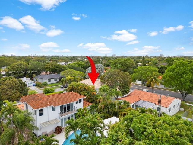 825 SW 23rd Rd 1, Miami, FL 33129